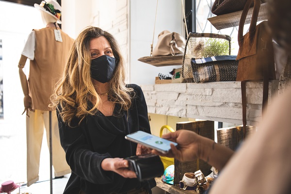 Como os comerciantes se podem adaptar às mudanças de comportamento dos consumidores? Como os comerciantes se podem adaptar às mudanças de comportamento dos consumidores?
