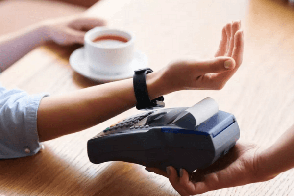 Pagamentos móveis: uma tendência crescente entre os consumidores Pagamentos móveis: uma tendência crescente entre os consumidores