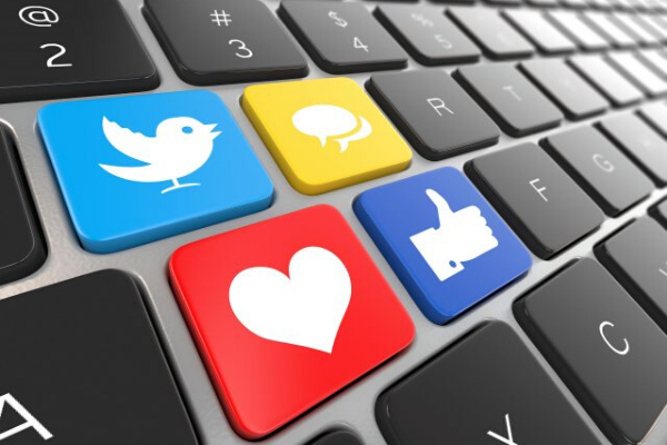 Como receber pagamentos online vendendo nas redes sociais? Como receber pagamentos online vendendo nas redes sociais?